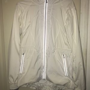 Lululemon jacket 🍋